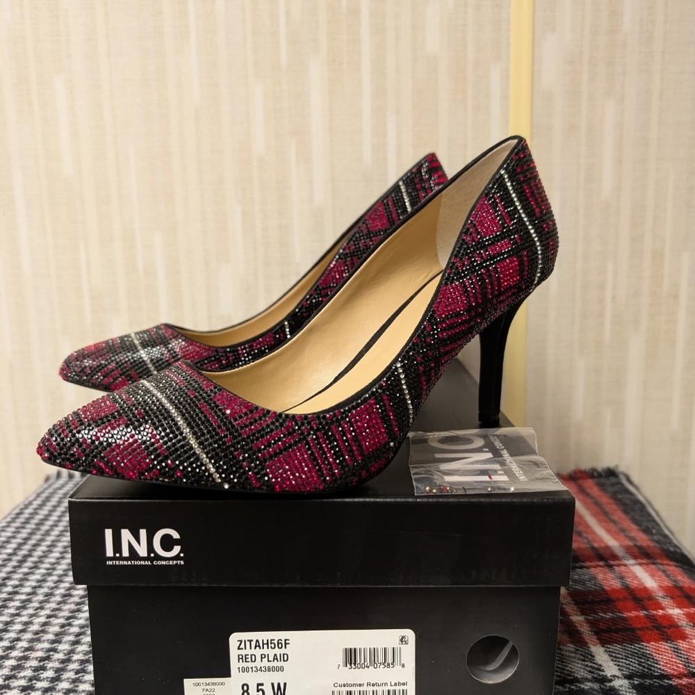 INC Red Plaid Sparkley Pumps - 8.5W